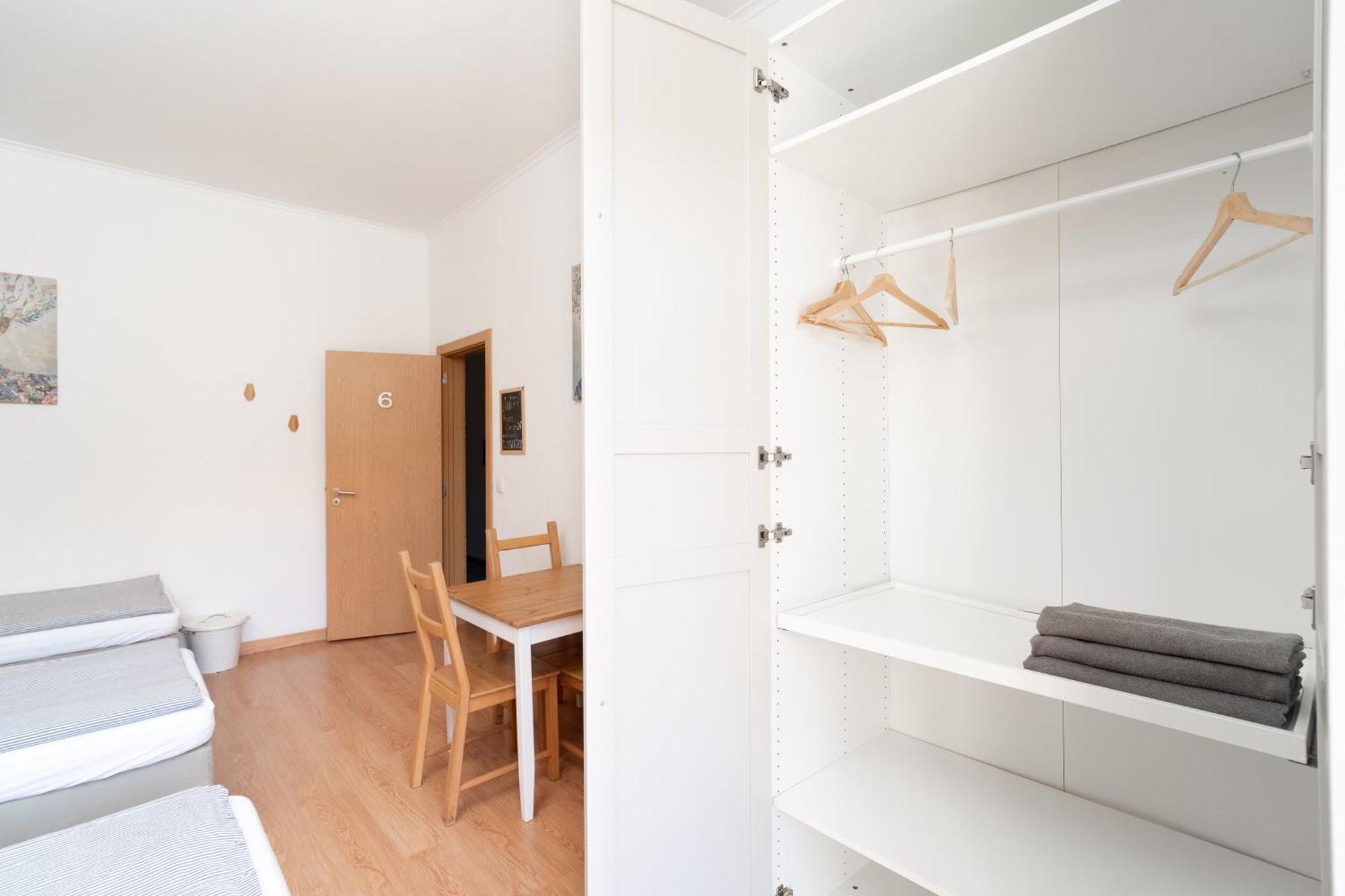 Hostel Crespo Lisbon Bagian luar foto