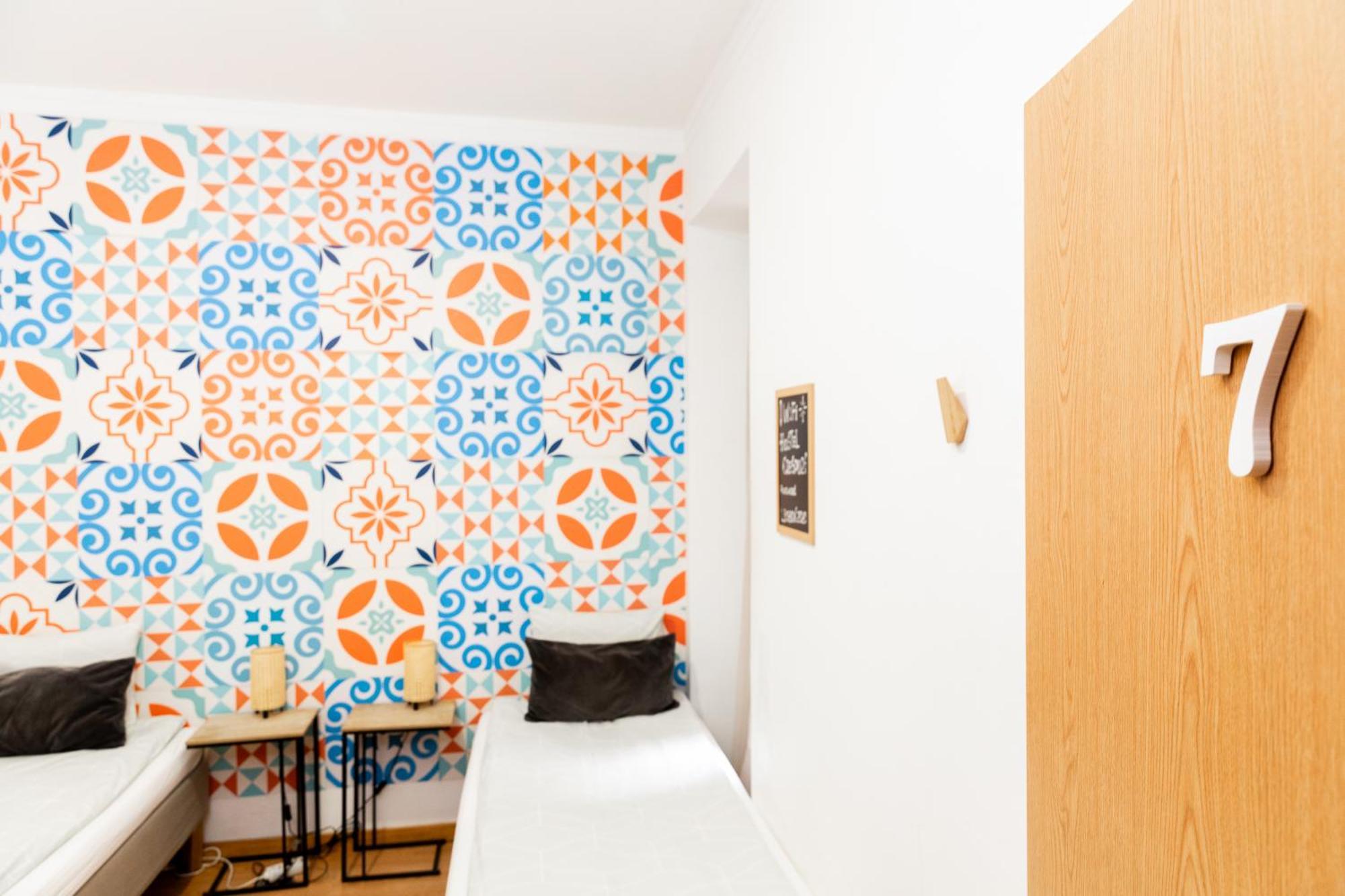 Hostel Crespo Lisbon Bagian luar foto