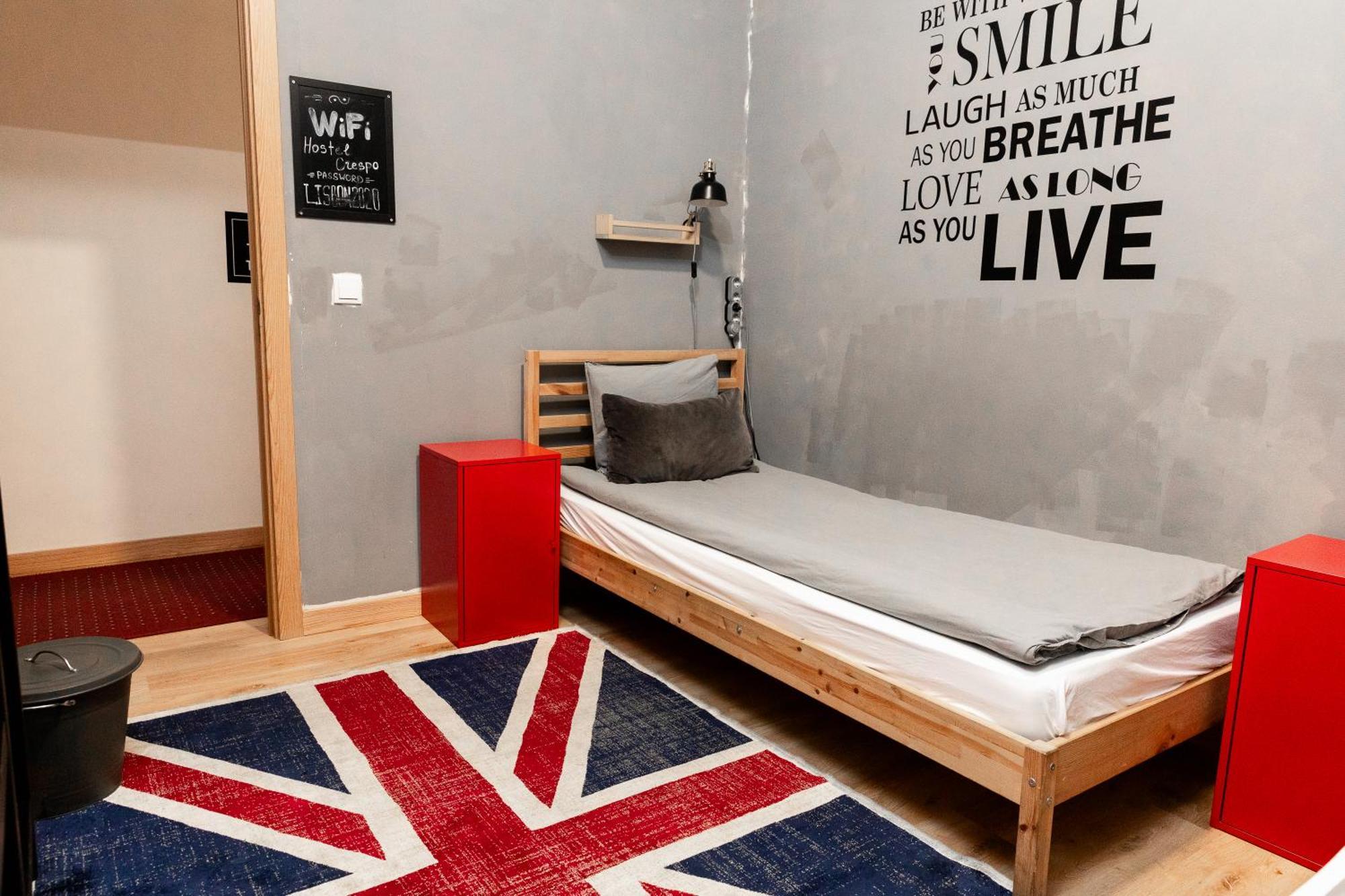 Hostel Crespo Lisbon Bagian luar foto