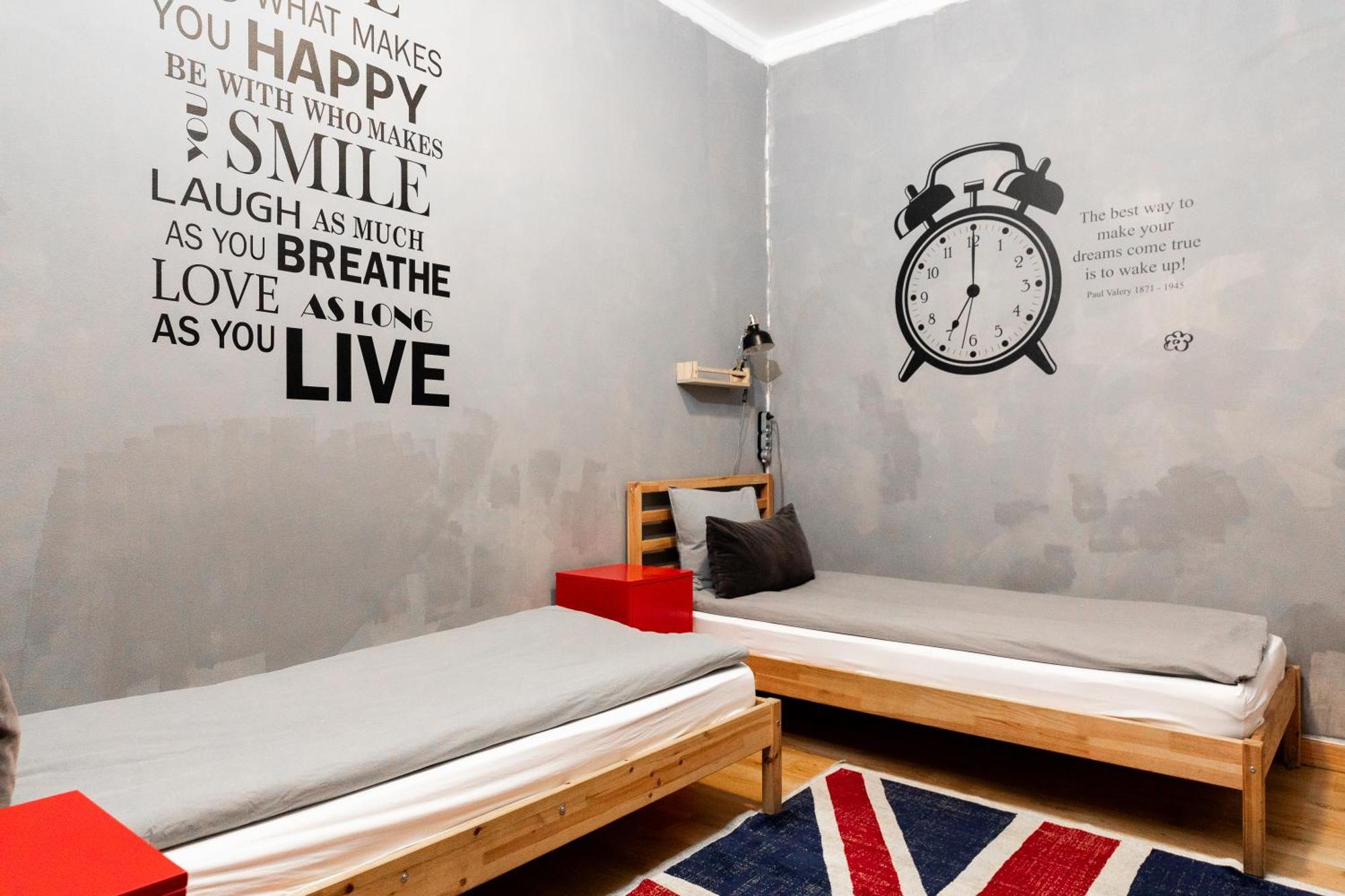 Hostel Crespo Lisbon Bagian luar foto