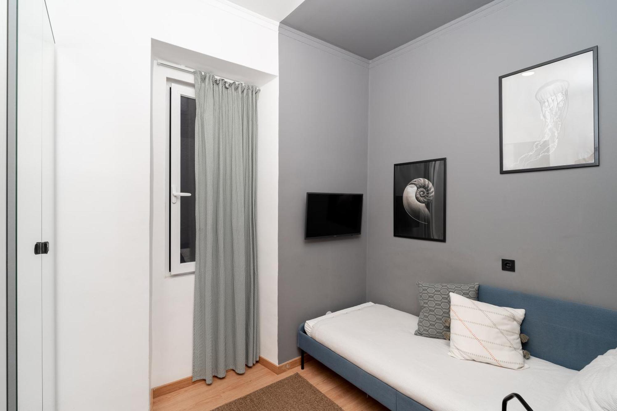 Hostel Crespo Lisbon Bagian luar foto